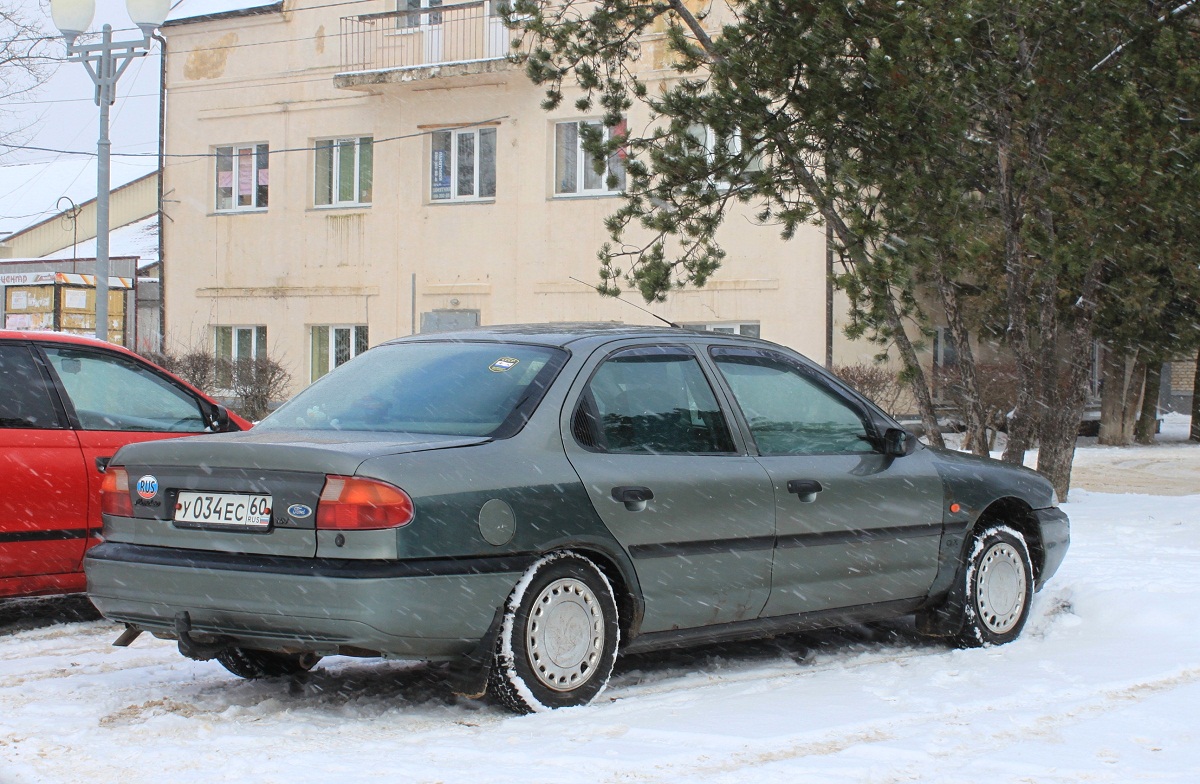 Псковская область, № У 034 ЕС 60 — Ford Mondeo (1G) '92-96