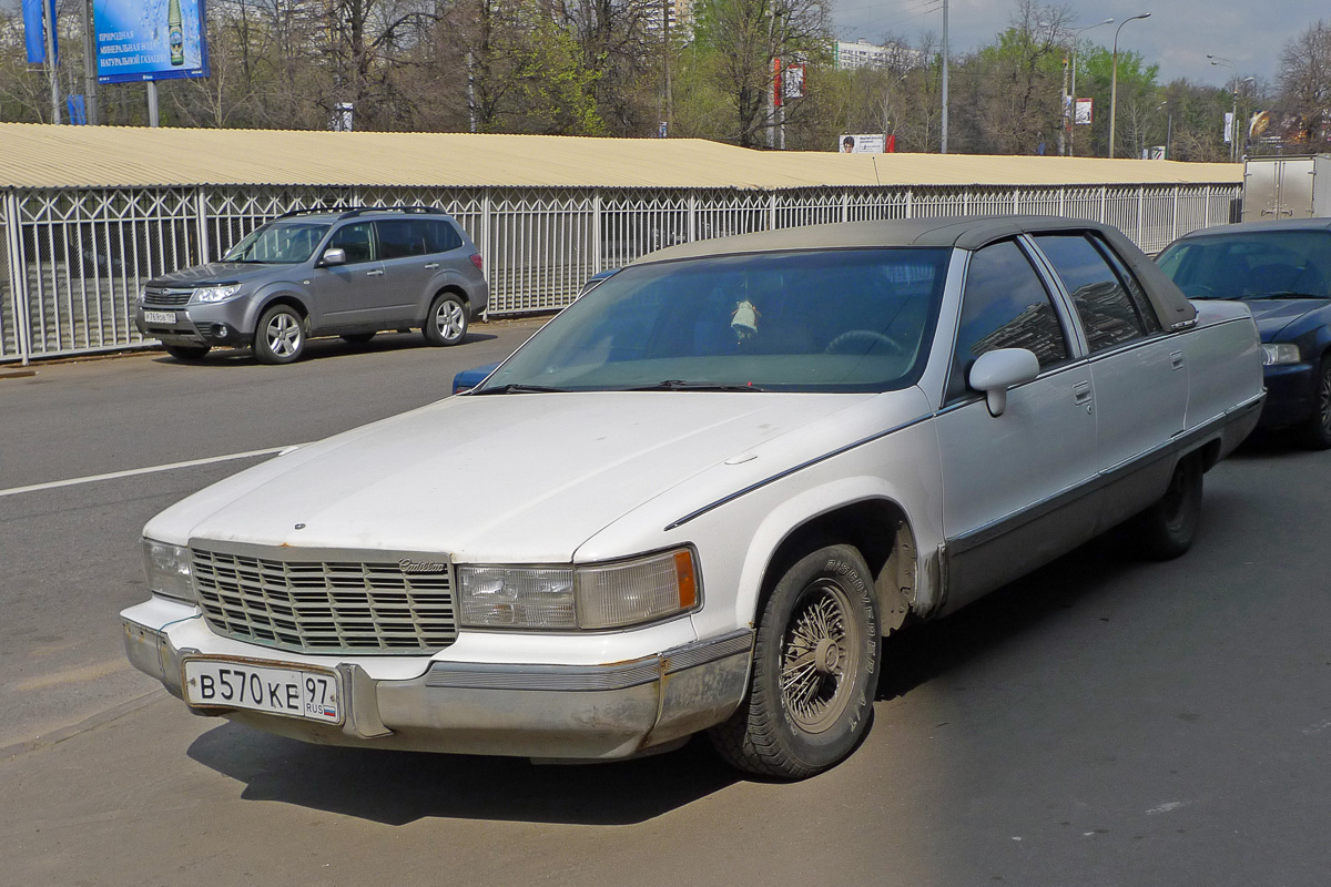 Москва, № В 570 КЕ 97 — Cadillac Fleetwood (2G) '93-96