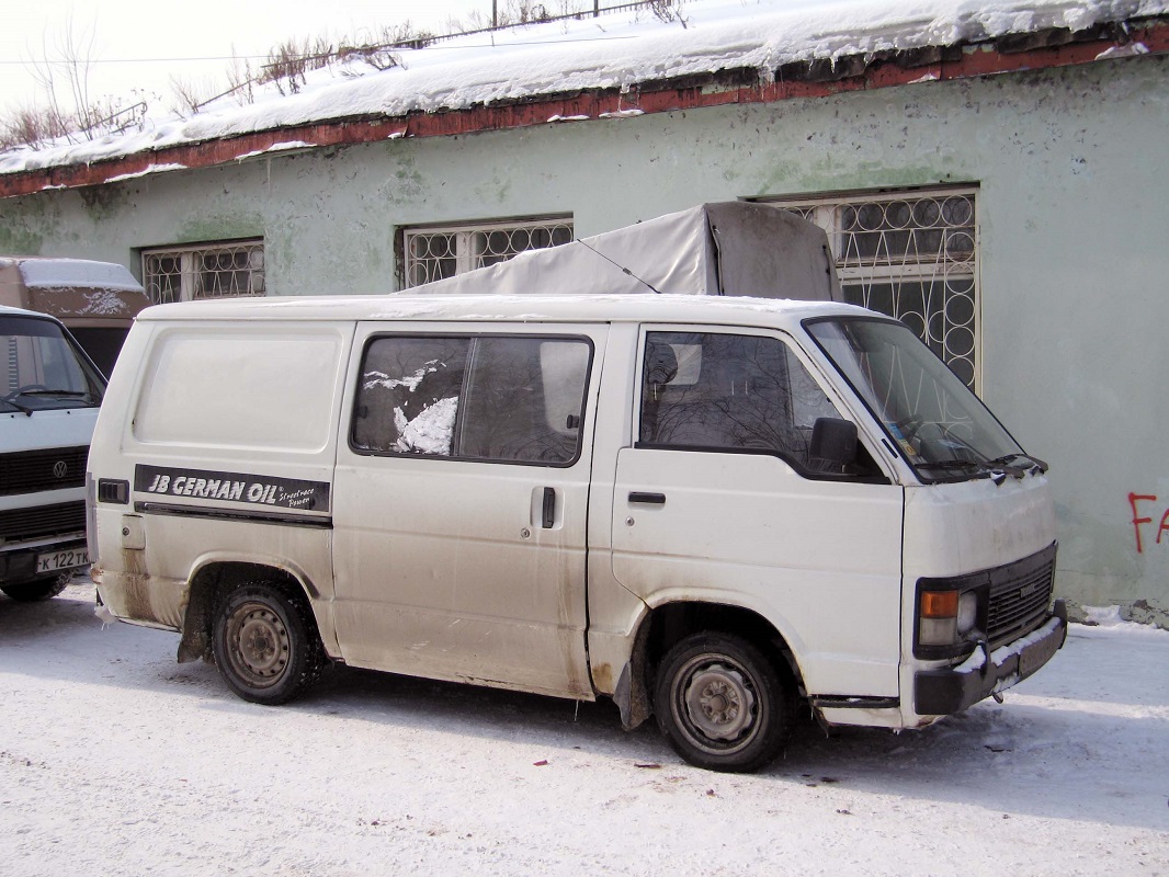 Удмуртия, № Е 890 АМ 18 — Toyota Hiace (H50/H60/H70) '82-89