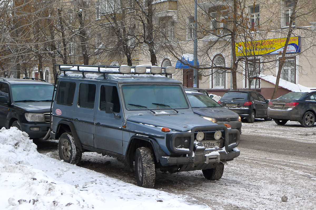 Москва, № О 328 ВК 199 — Mercedes-Benz (W460) '79-92