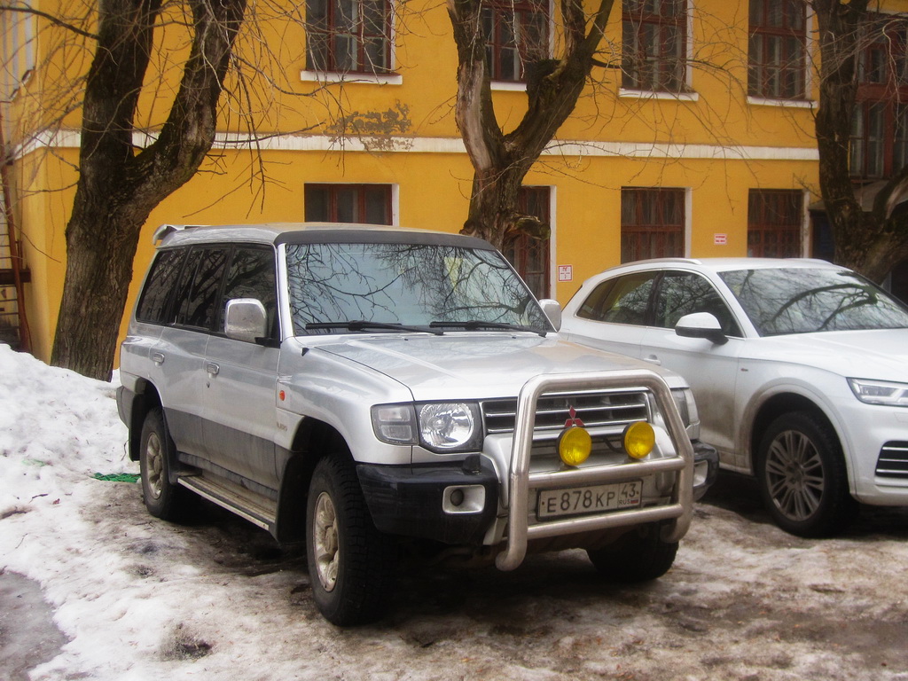 Кировская область, № Е 878 КР 43 — Mitsubishi Pajero (2G) '91-97