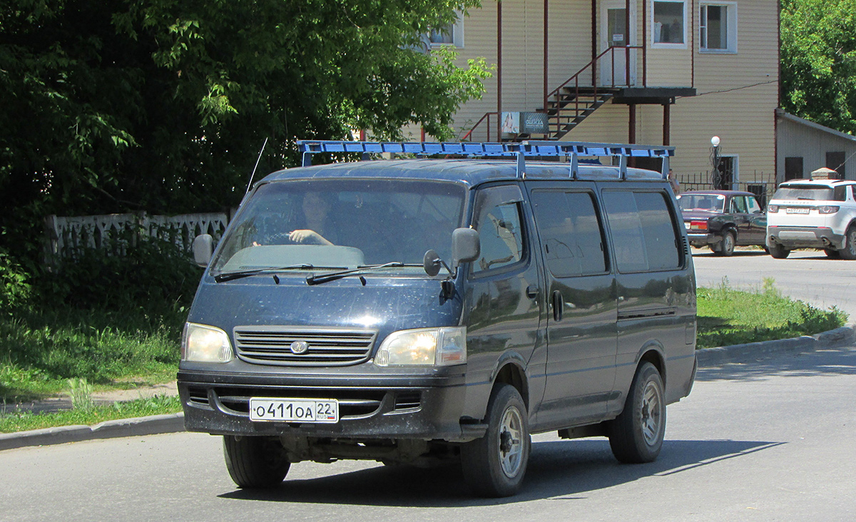 Алтайский край, № О 411 ОА 22 — Toyota Hiace (H100) '89-04