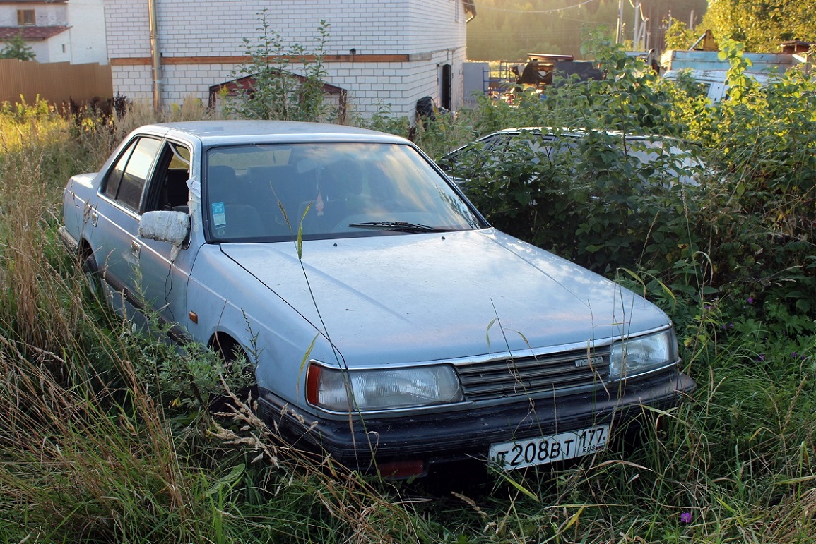 Псковская область, № Т 208 ВТ 177 — Mazda 929 (HC) '87-92