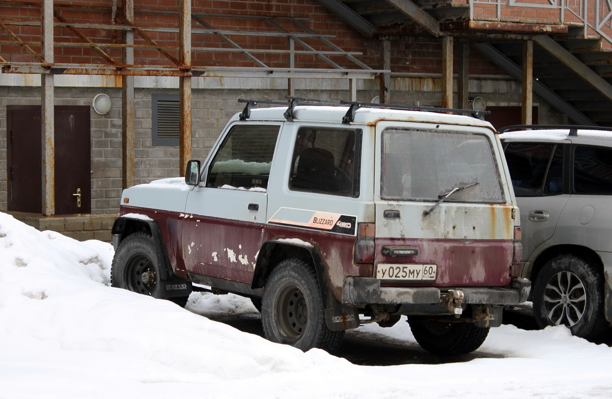 Псковская область, № У 025 МУ 60 — Toyota Blizzard (LD20) '84-90