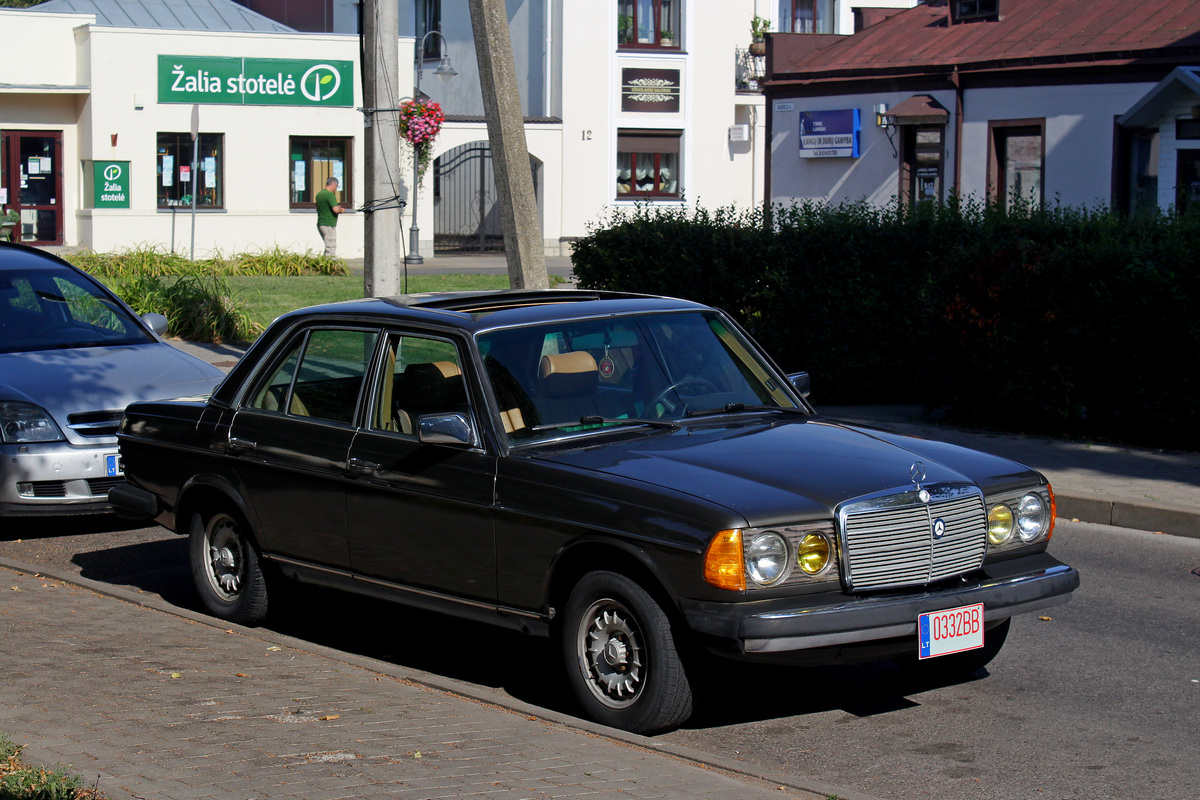 Литва, № 0332 BB — Mercedes-Benz (W123) '76-86