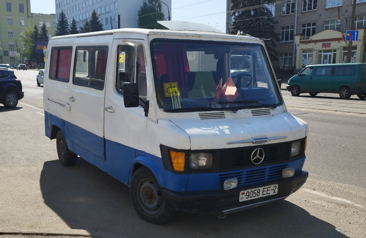 Витебская область, № 9058 ЕЕ-2 — Mercedes-Benz T1 '76-96