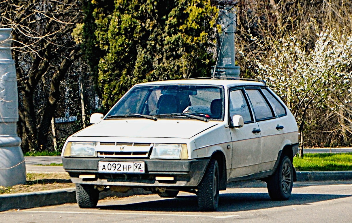Севастополь, № А 092 НР 92 — ВАЗ-2109 '87-93