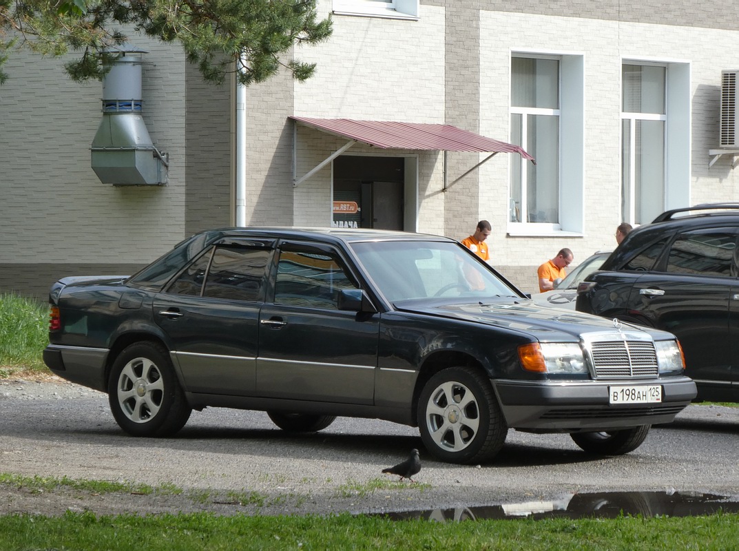 Приморский край, № В 198 АН 125 — Mercedes-Benz (W124) '84-96