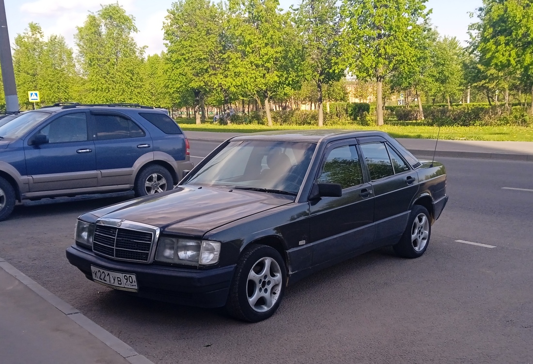 Московская область, № К 221 УВ 90 — Mercedes-Benz (W201) '82-93