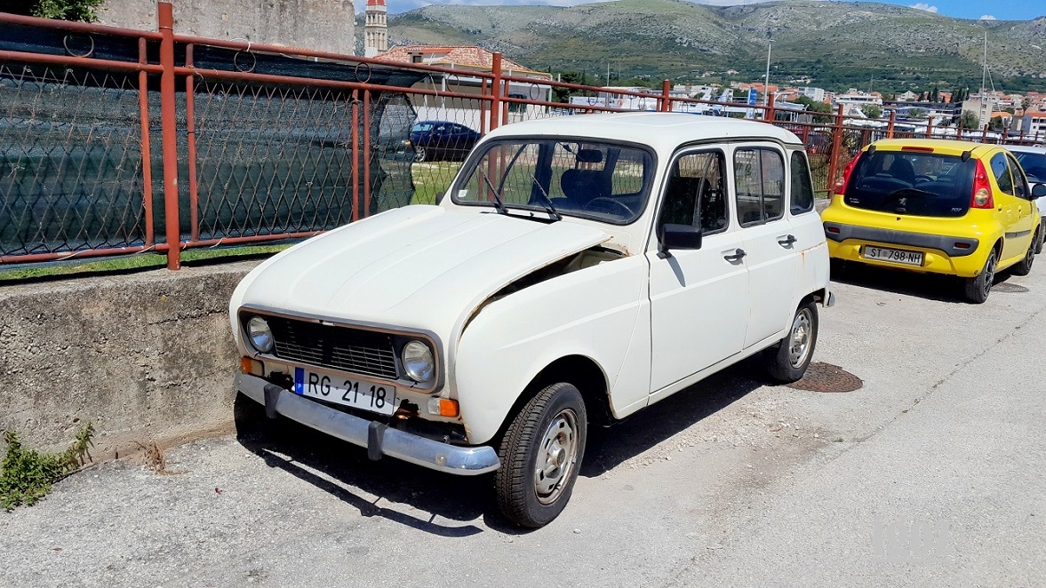 Португалия, № RG-21-18 — Renault 4 '61-94