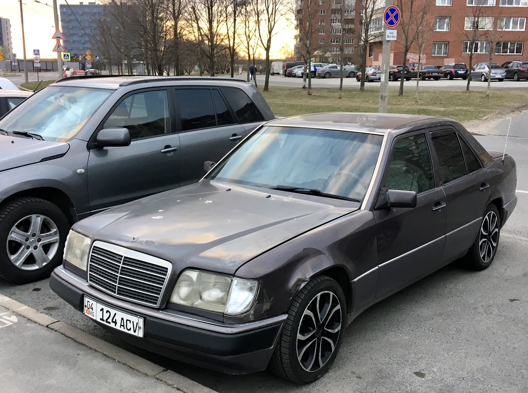 Киргизия, № 04 124 ACV — Mercedes-Benz (W124) '84-96