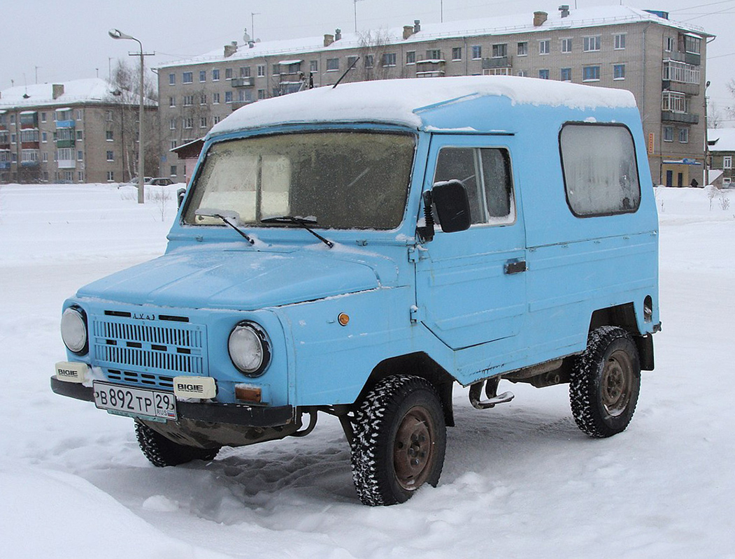 Архангельская область, № В 892 ТР 29 — ЛуАЗ-1302 '91-02