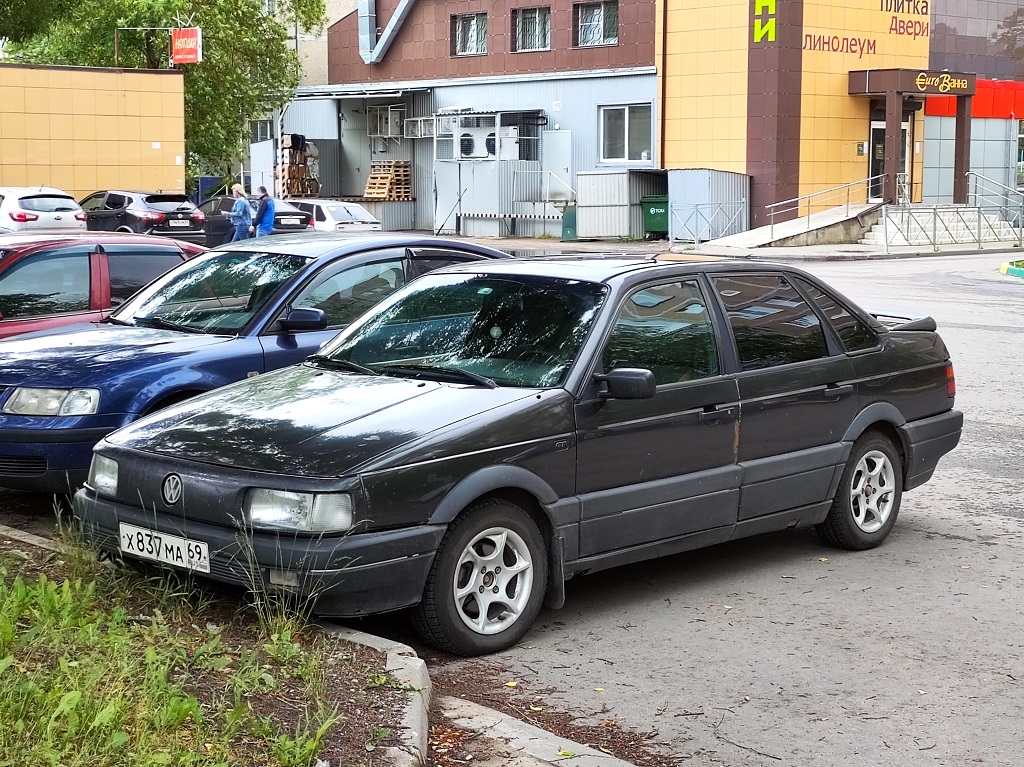 Тверская область, № Х 837 МА 69 — Volkswagen Passat (B3) '88-93