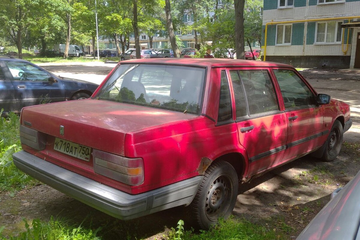 Московская область, № К 718 АТ 750 — Volvo 740 '84-92