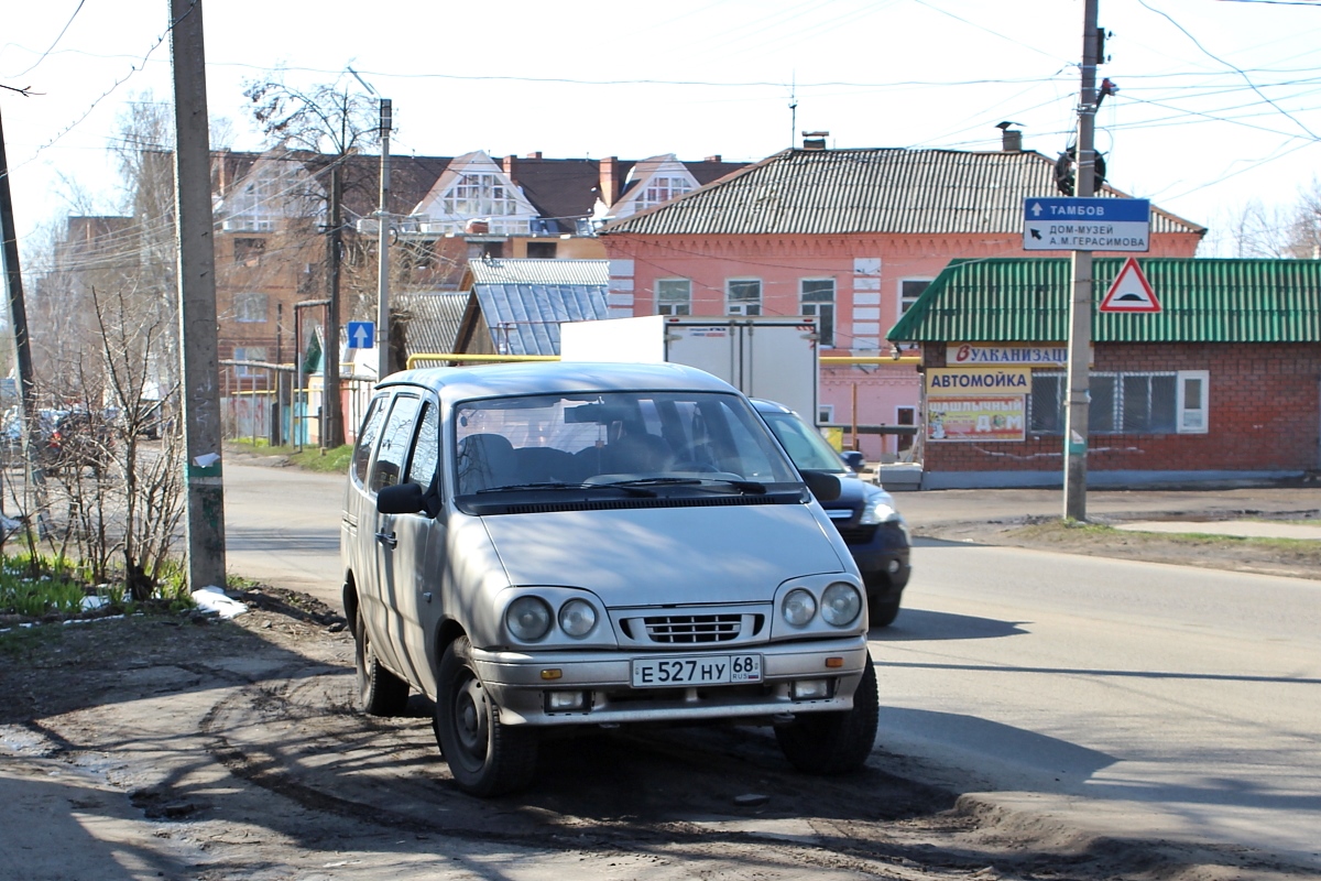 Тамбовская область, № Е 527 НУ 68 — ВАЗ-2120 Надежда '98-02