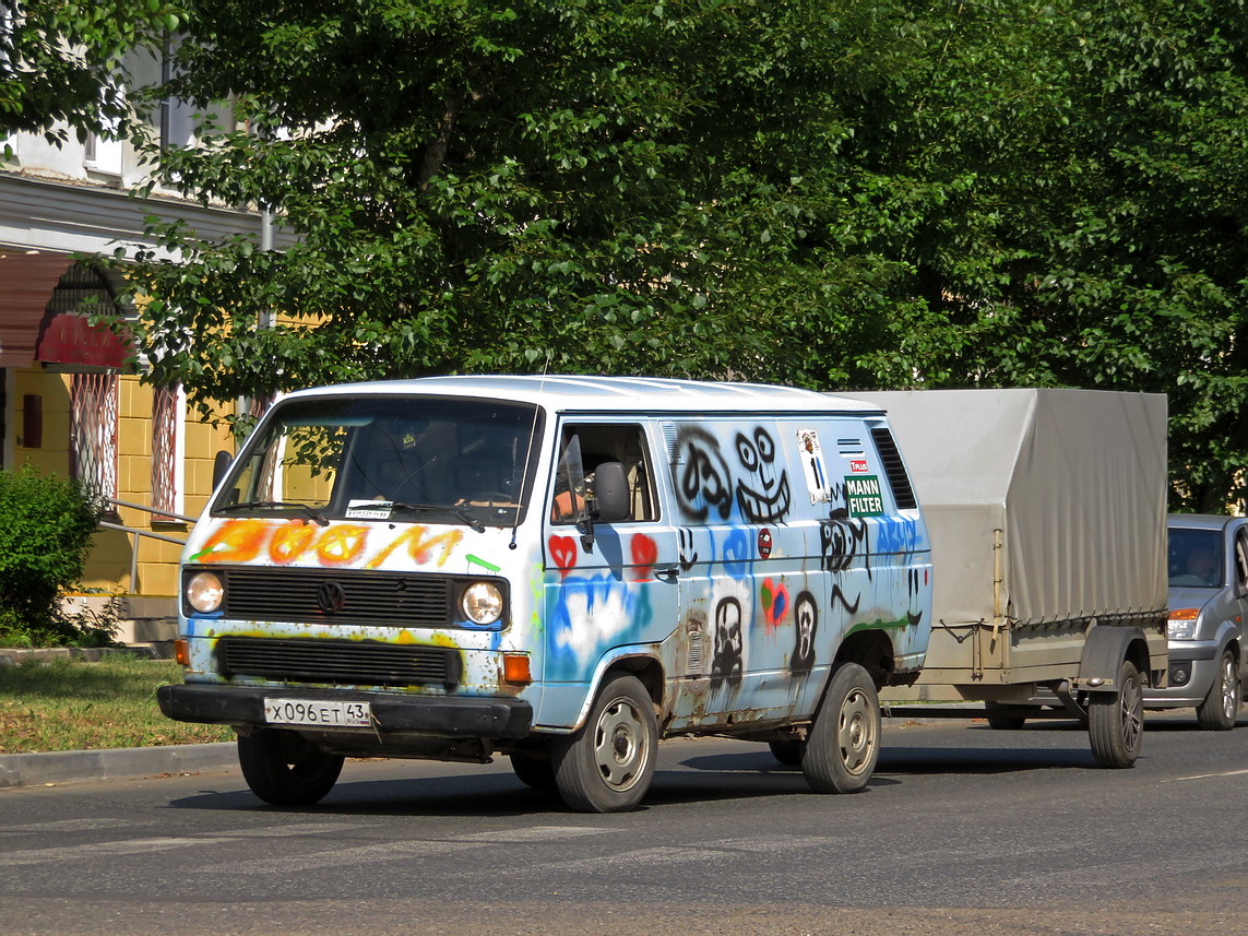 Кировская область, № Х 096 ЕТ 43 — Volkswagen Typ 2 (Т3) '79-92