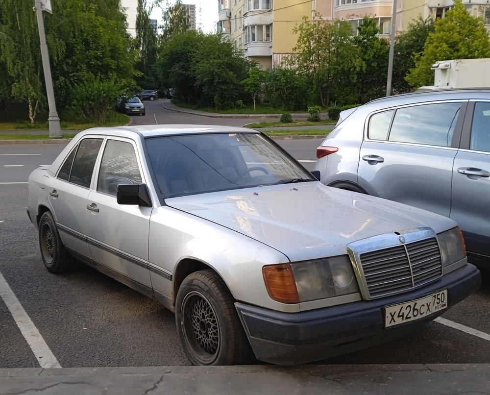 Москва, № Х 426 СХ 750 — Mercedes-Benz (W124) '84-96