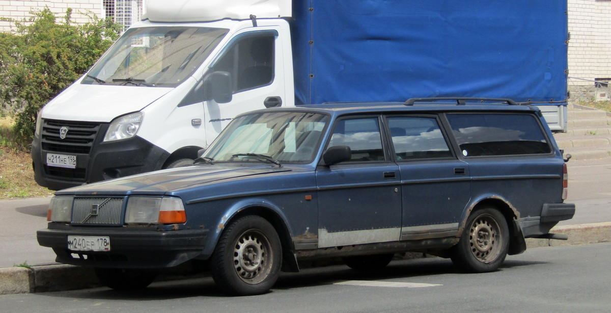 Санкт-Петербург, № М 240 ЕР 178 — Volvo 240 Series (общая модель)
