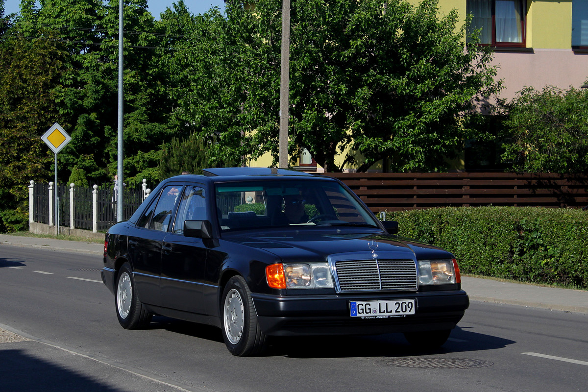 Германия, № GG-LL 209 — Mercedes-Benz (W124) '84-96; Литва — Laiko ratai 2023