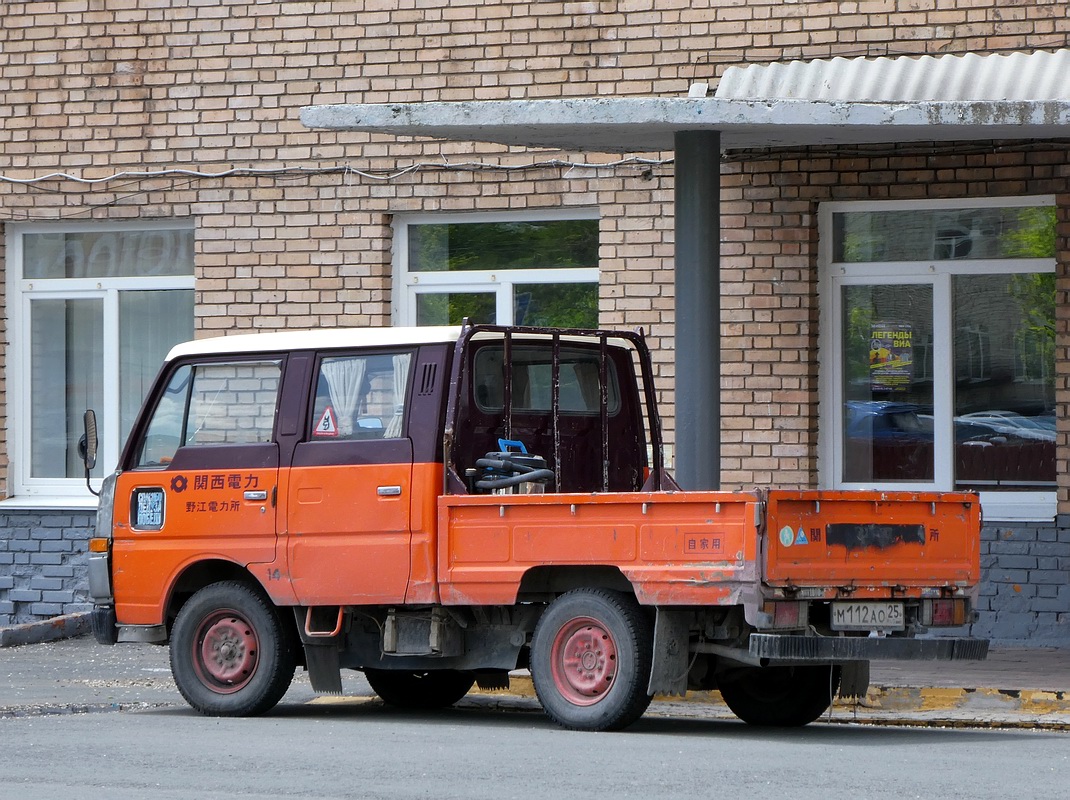 Приморский край, № М 112 АО 25 — Nissan Atlas 100/150 (F22) '82-92