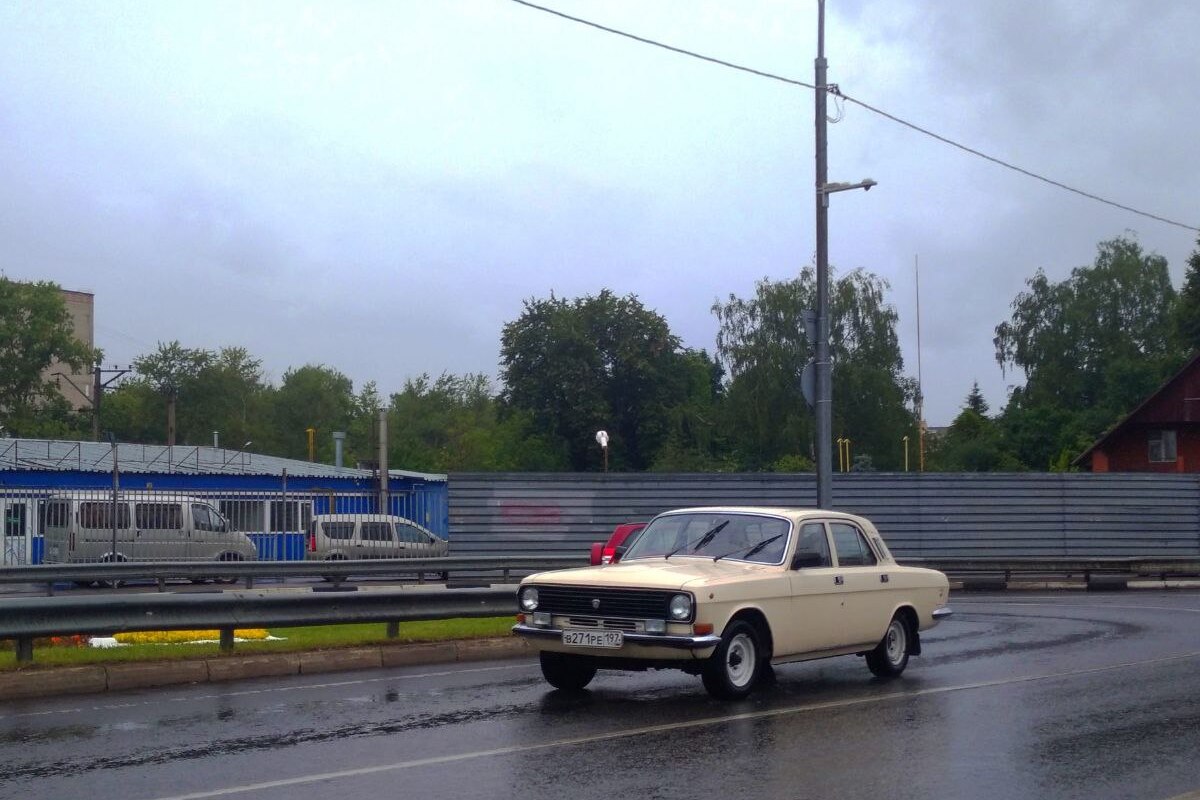Москва, № В 271 РЕ 197 — ГАЗ-24-10 Волга '85-92