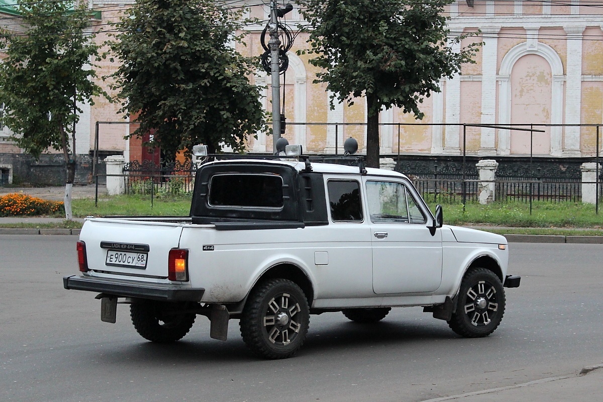 Тамбовская область, № Е 900 СУ 68 — ВАЗ-2329 '96-01