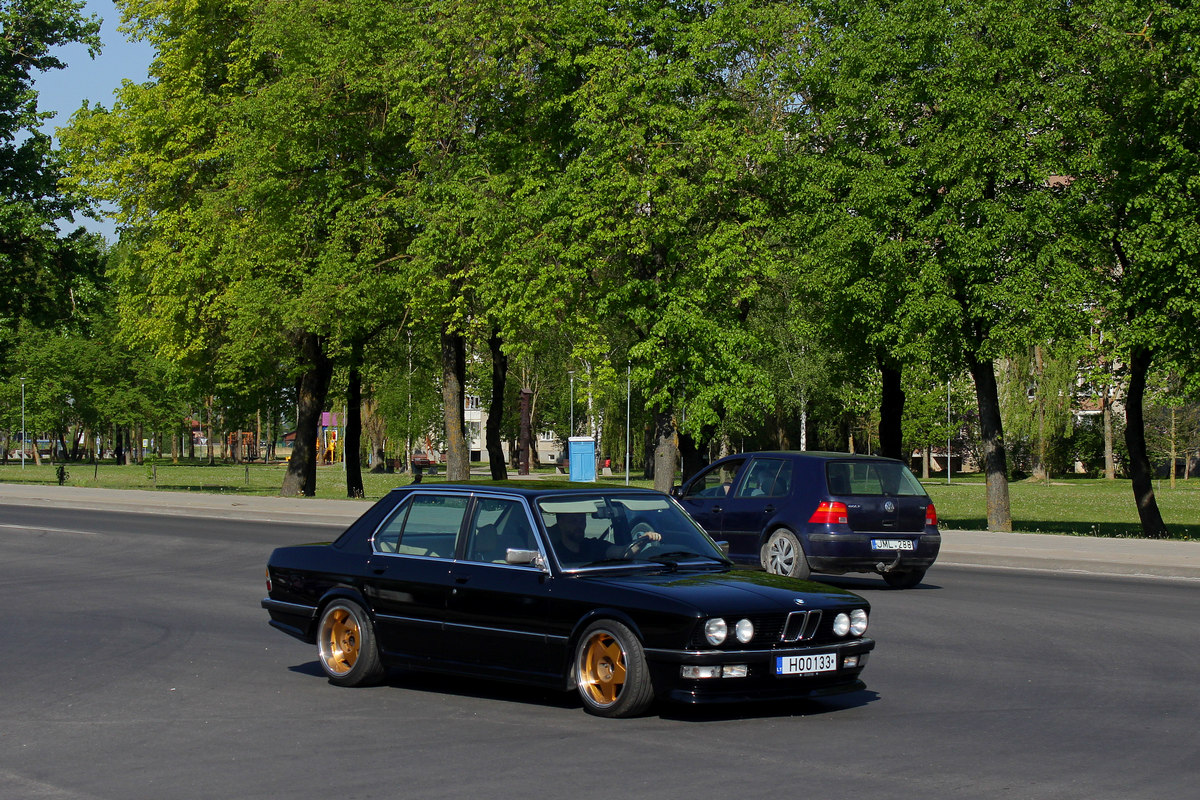 Литва, № H00133 — BMW 5 Series (E28) '82-88