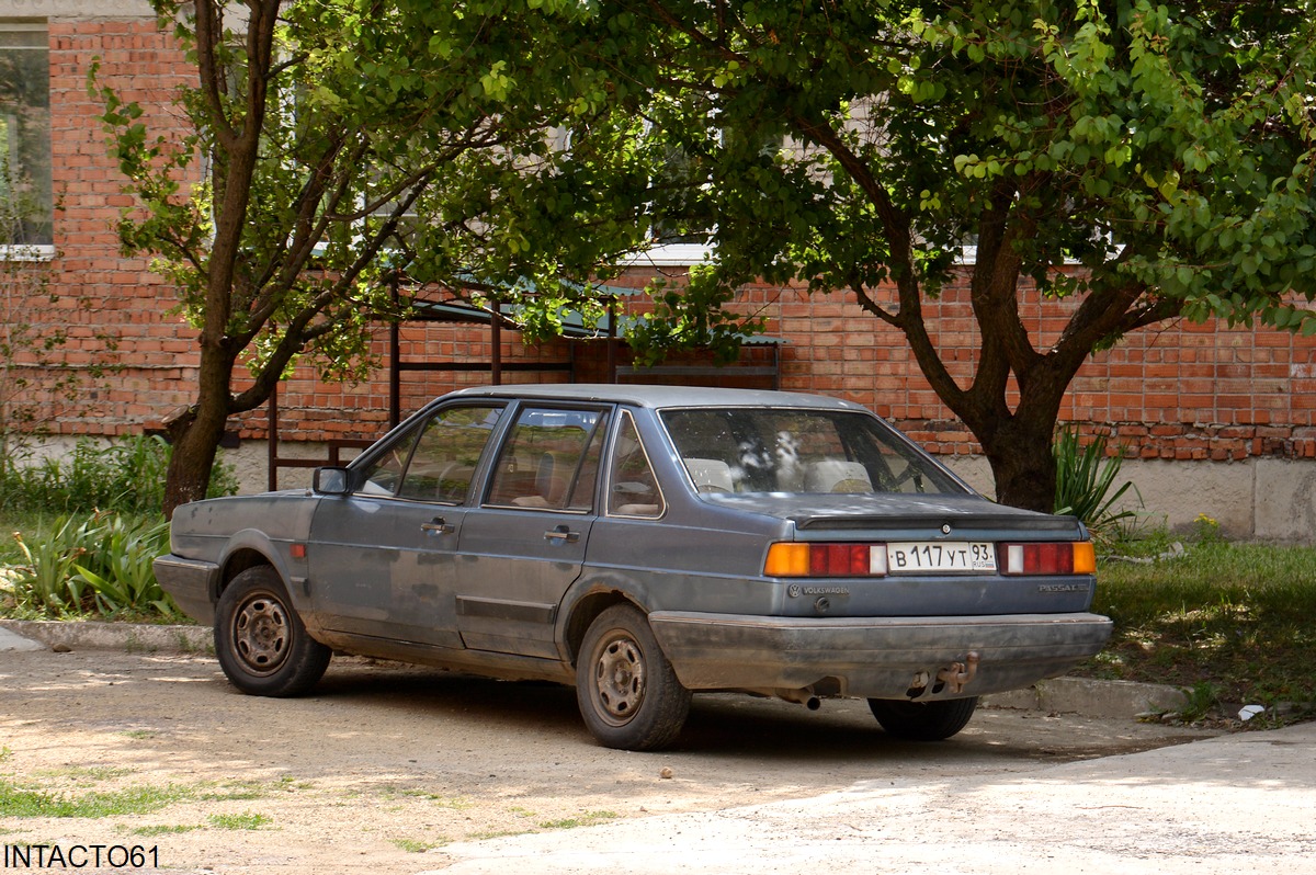 Краснодарский край, № В 117 УТ 93 — Volkswagen Santana (B2) '81-84