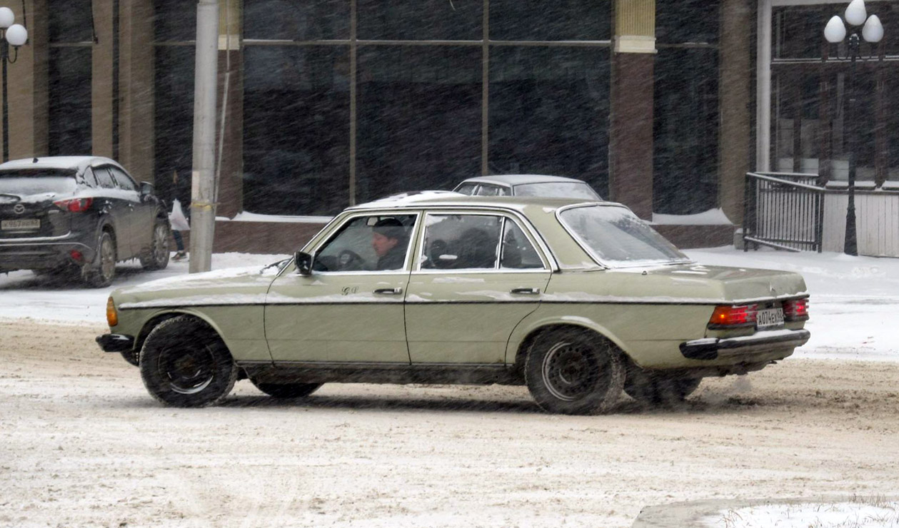 Рязанская область, № А 074 ЕХ 62 — Mercedes-Benz (W123) '76-86