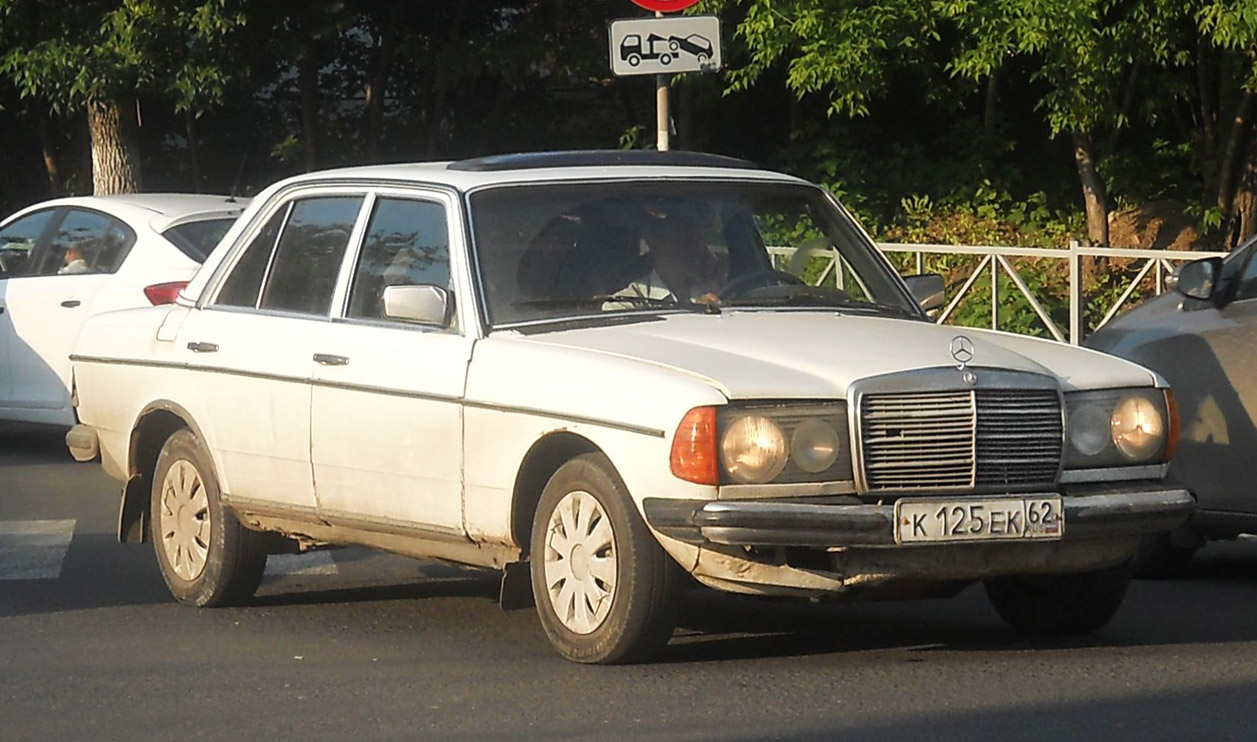 Рязанская область, № К 125 ЕК 62 — Mercedes-Benz (W123) '76-86