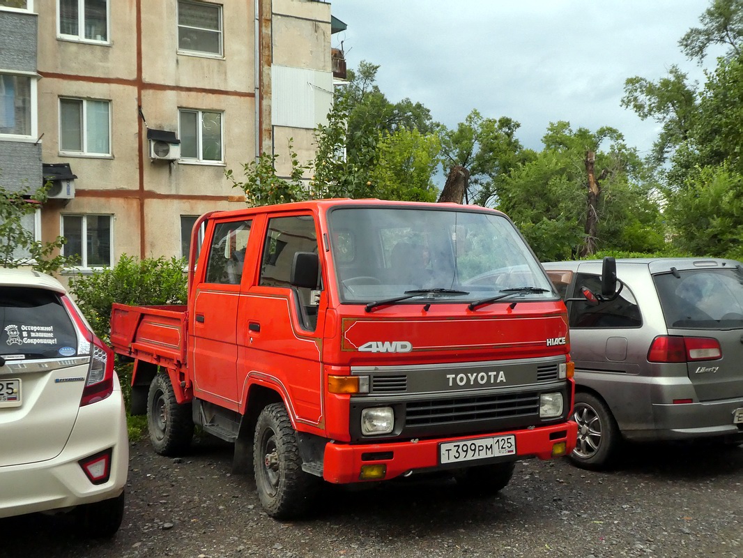 Приморский край, № Т 399 РМ 125 — Toyota HiAce (H80/H90) '85-95