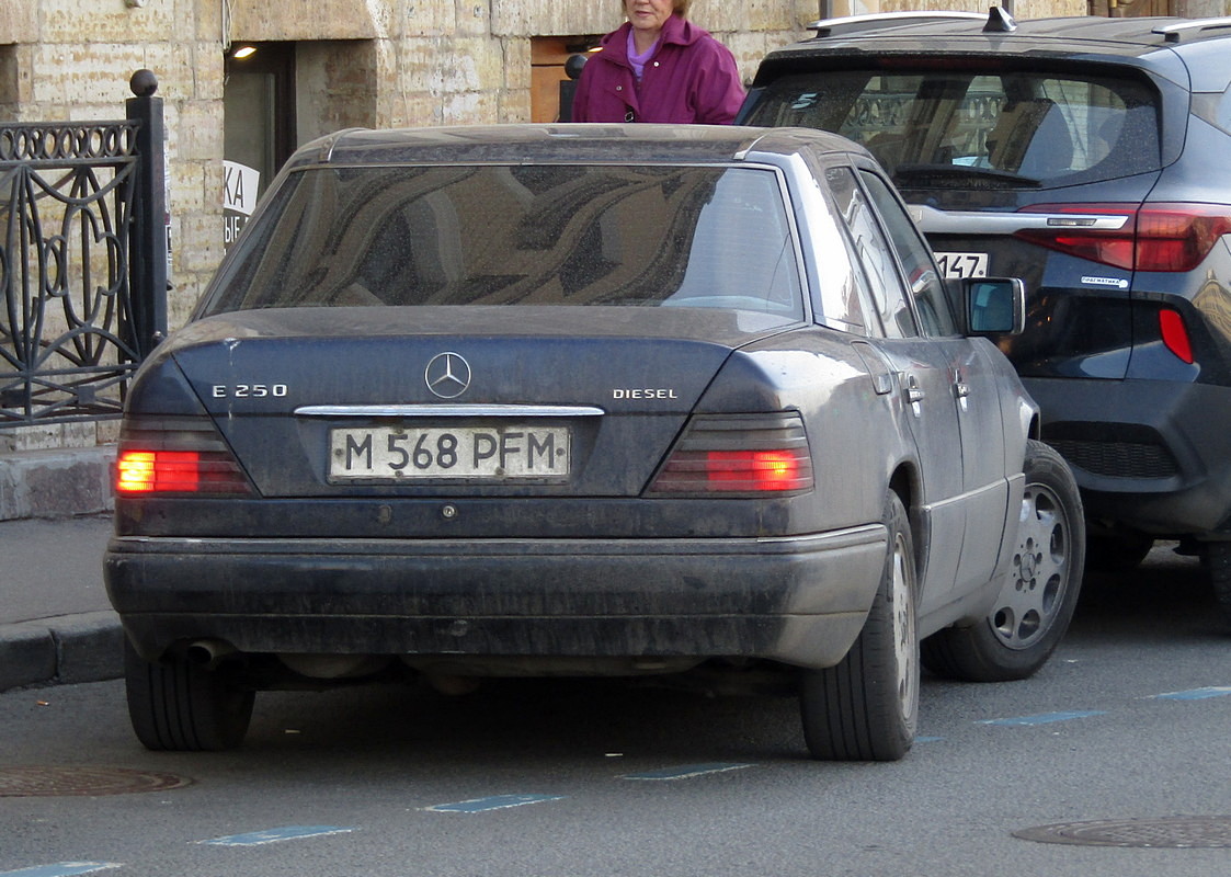 Карагандинская область, № M 568 PFM — Mercedes-Benz (W124) '84-96