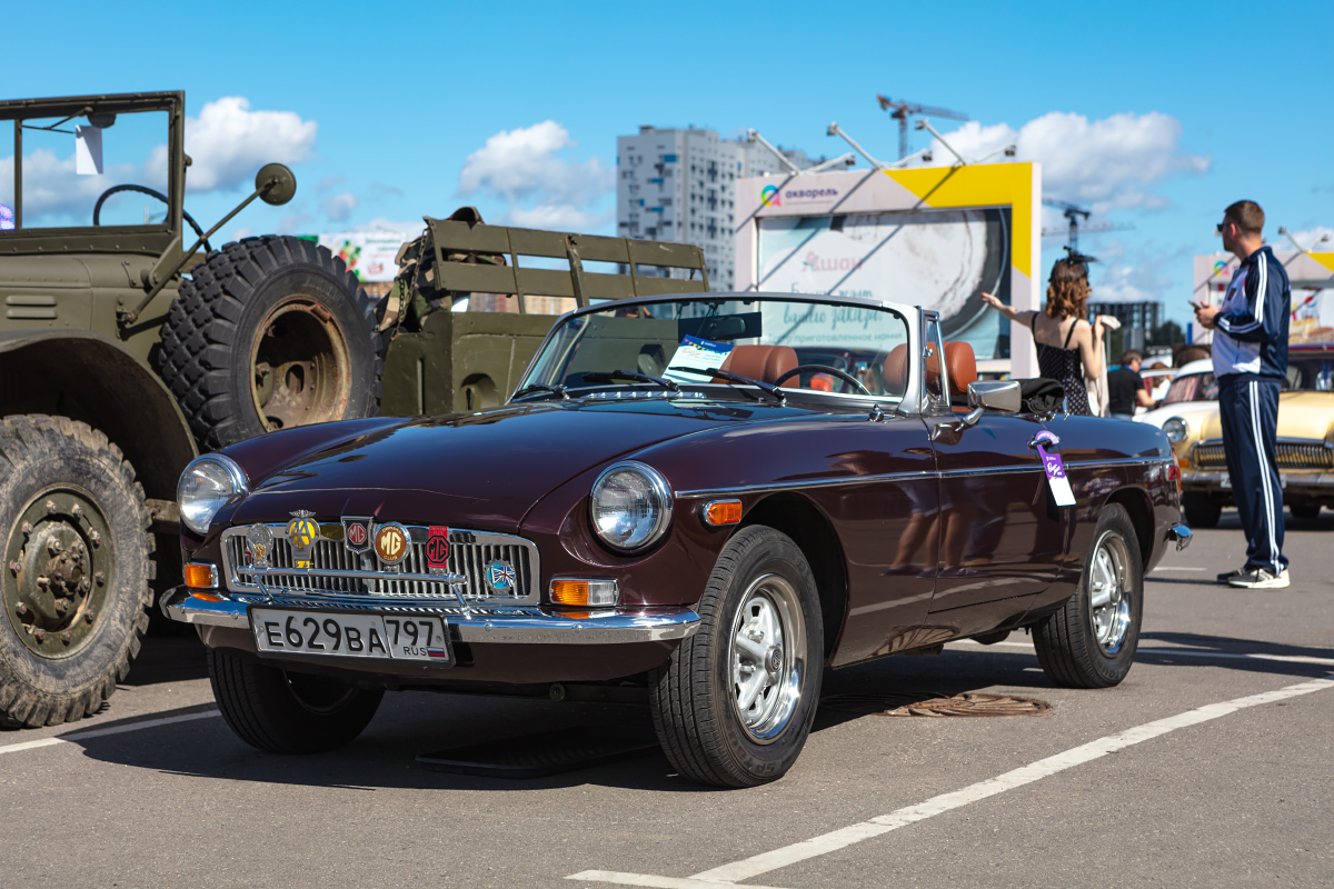 Москва, № Е 629 ВА 797 — MG MGB GT '65-80; Московская область — Ретро-лето 2022