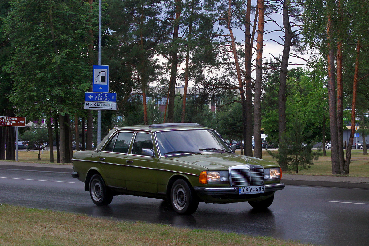 Литва, № YKV 498 — Mercedes-Benz (W123) '76-86