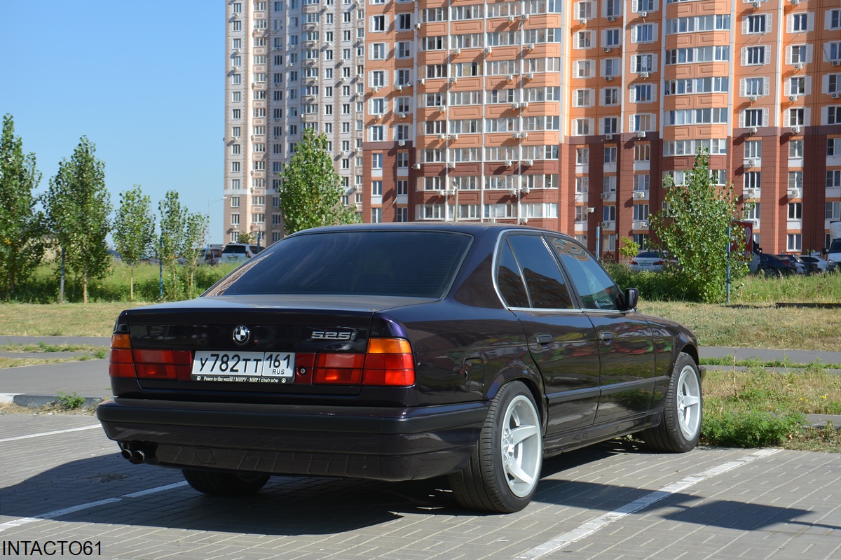 Ростовская область, № У 782 ТТ 161 — BMW 5 Series (E34) '87-96