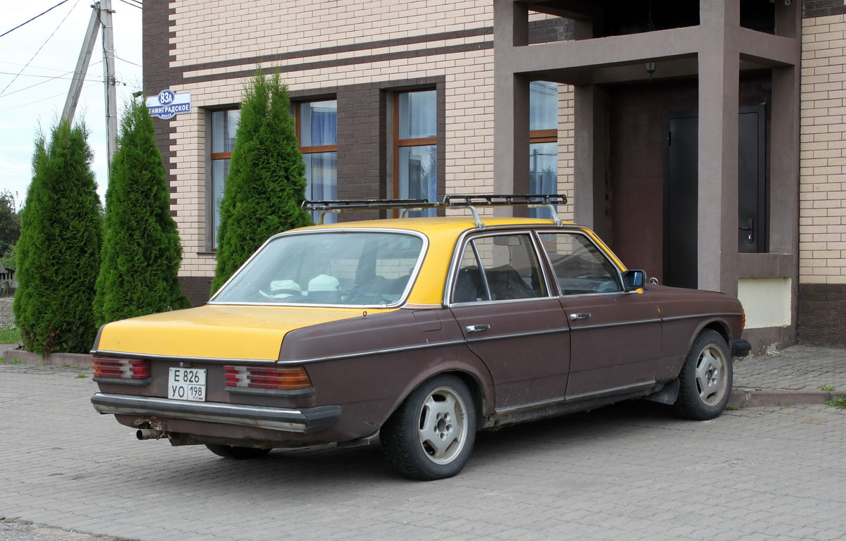 Санкт-Петербург, № Е 826 УО 198 — Mercedes-Benz (W123) '76-86