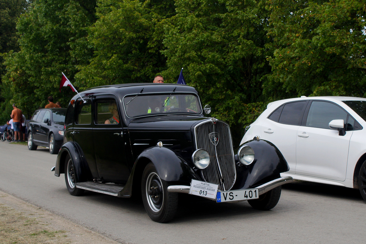 Латвия, № VS-401 — Peugeot 401 '34-35; Литва — Nesenstanti klasika 2023