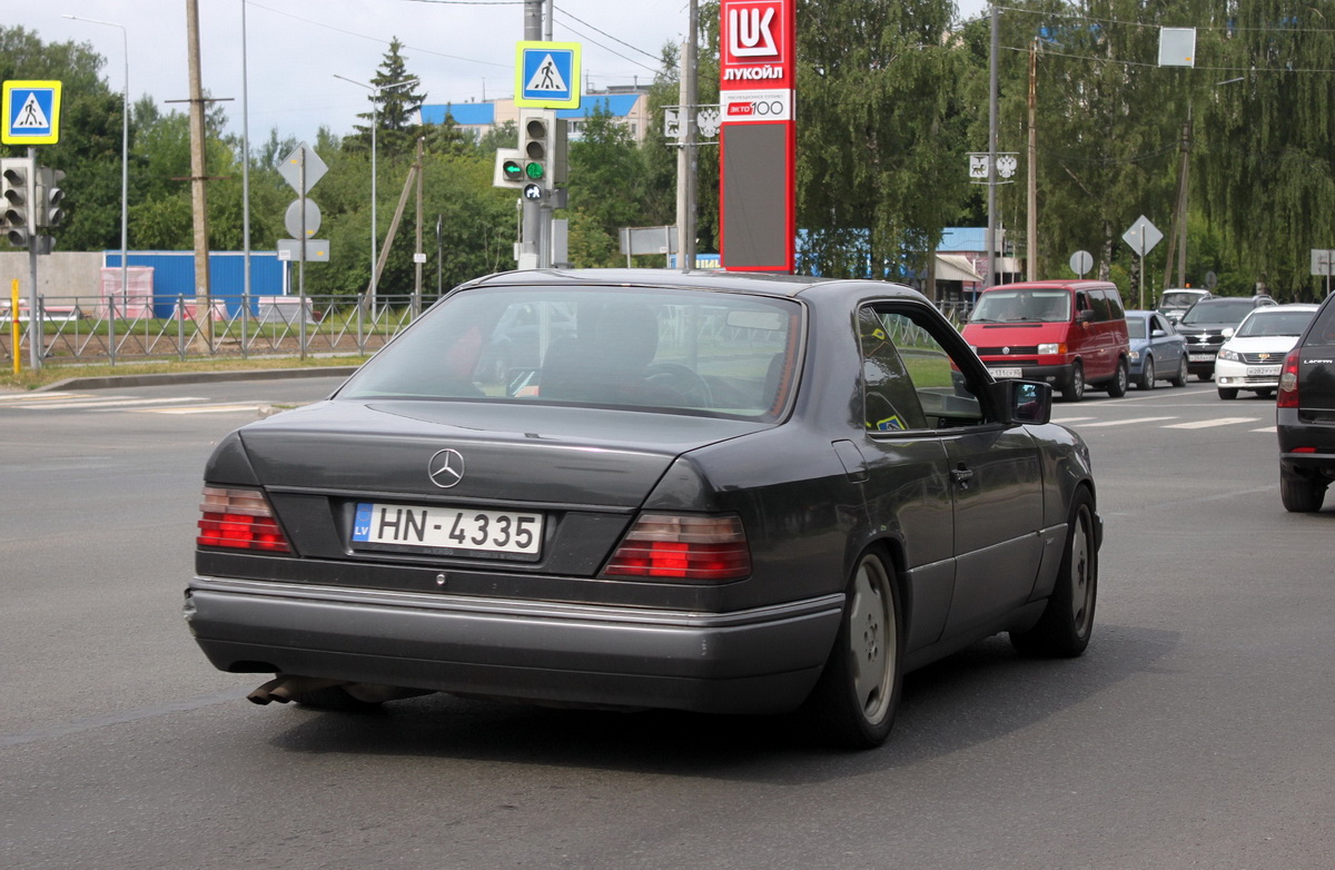 Латвия, № HN-4335 — Mercedes-Benz (C124) '87-96
