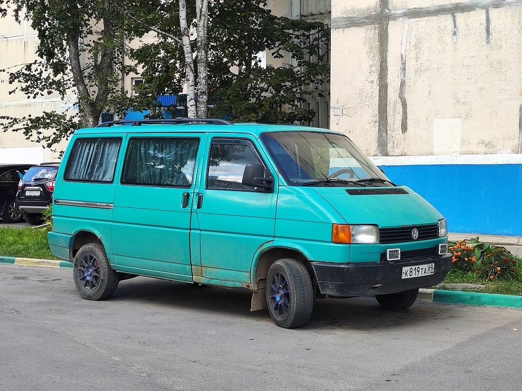 Тверская область, № К 819 ТА 69 — Volkswagen Typ 2 (T4) '90-03