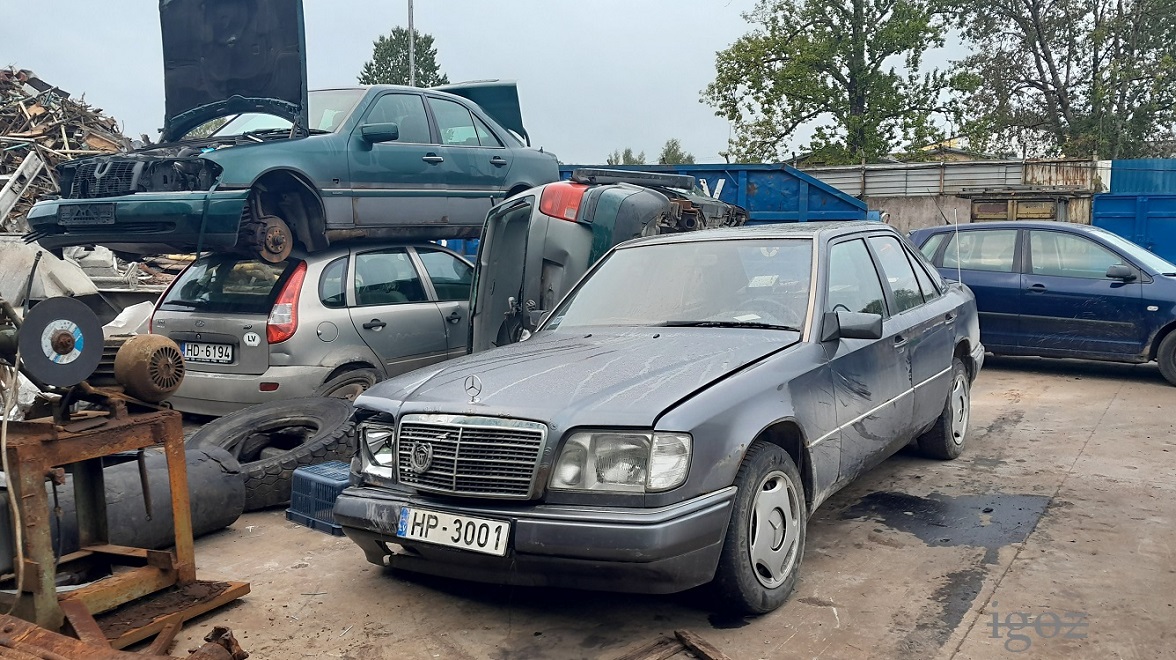 Латвия, № HP-3001 — Mercedes-Benz (W124) '84-96