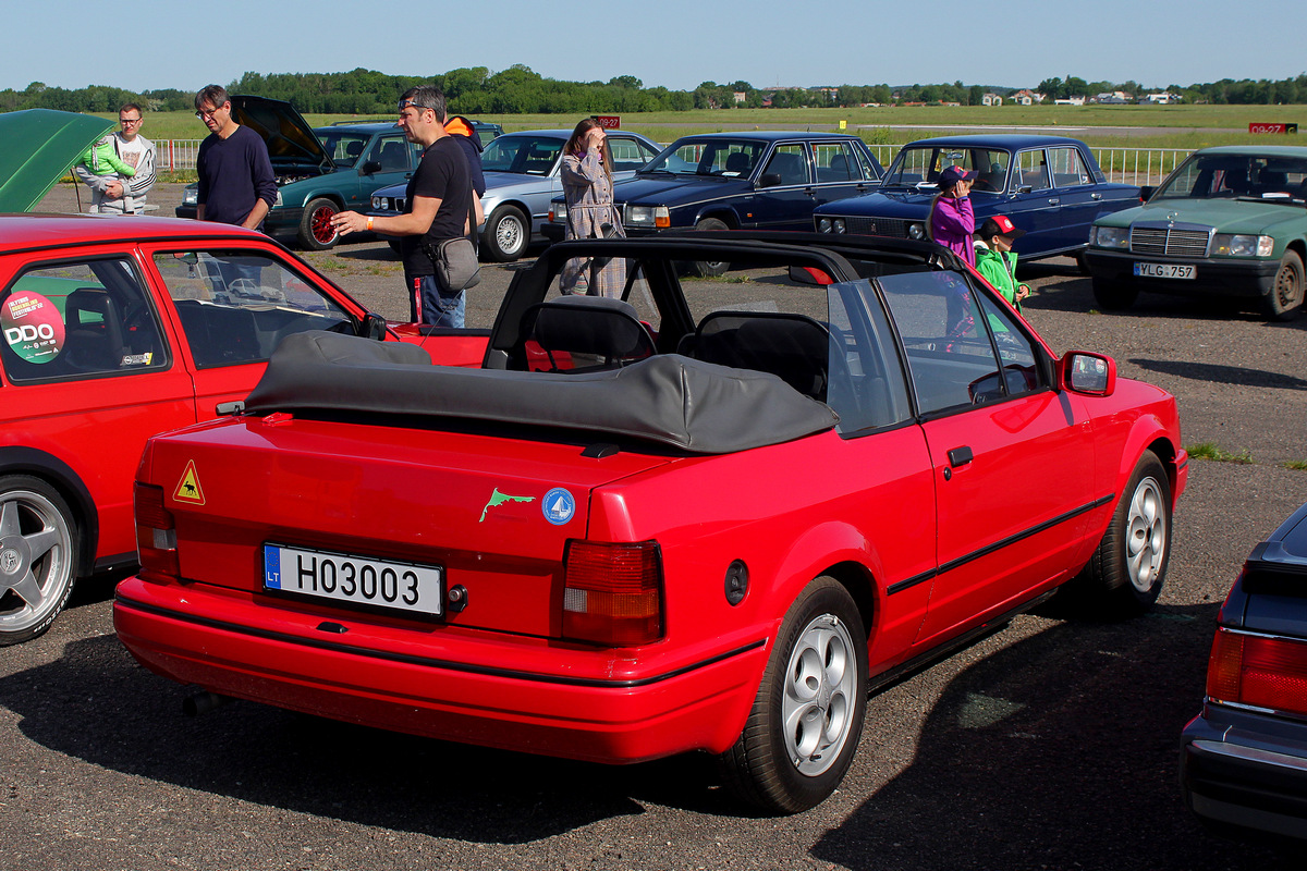 Литва, № H03003 — Ford Escort MkIV '86-92; Литва — Retro mugė 2023