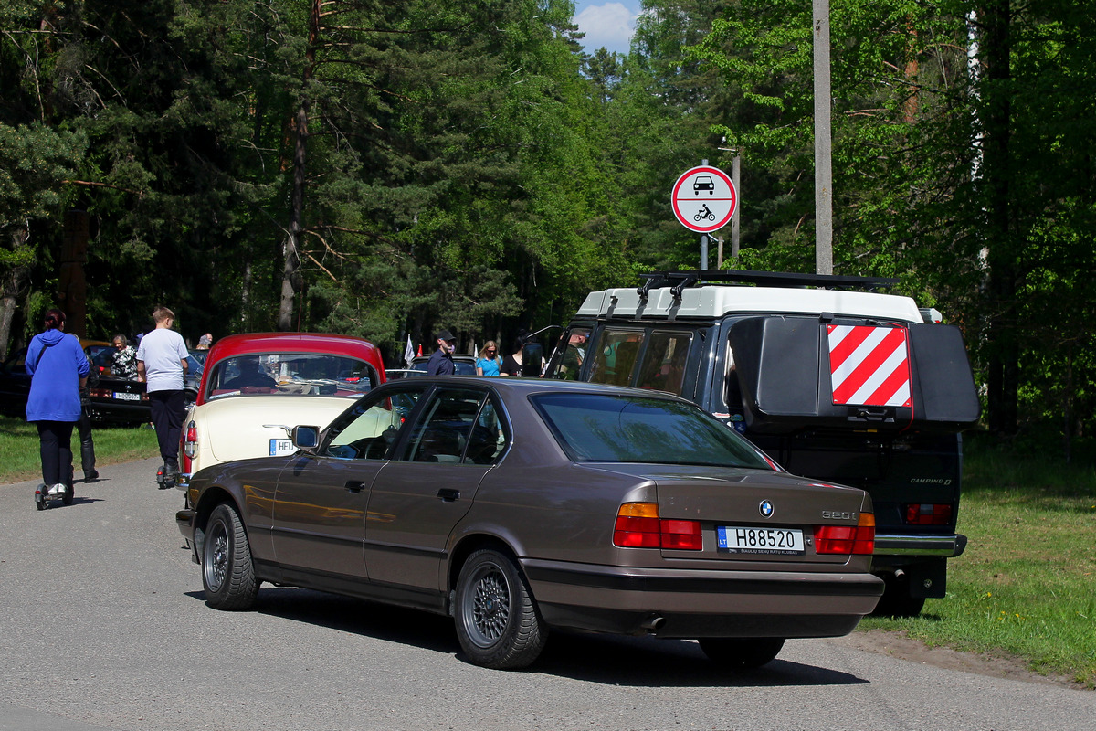 Литва, № H88520 — BMW 5 Series (E34) '87-96; Литва — Eugenijau, mes dar važiuojame 10