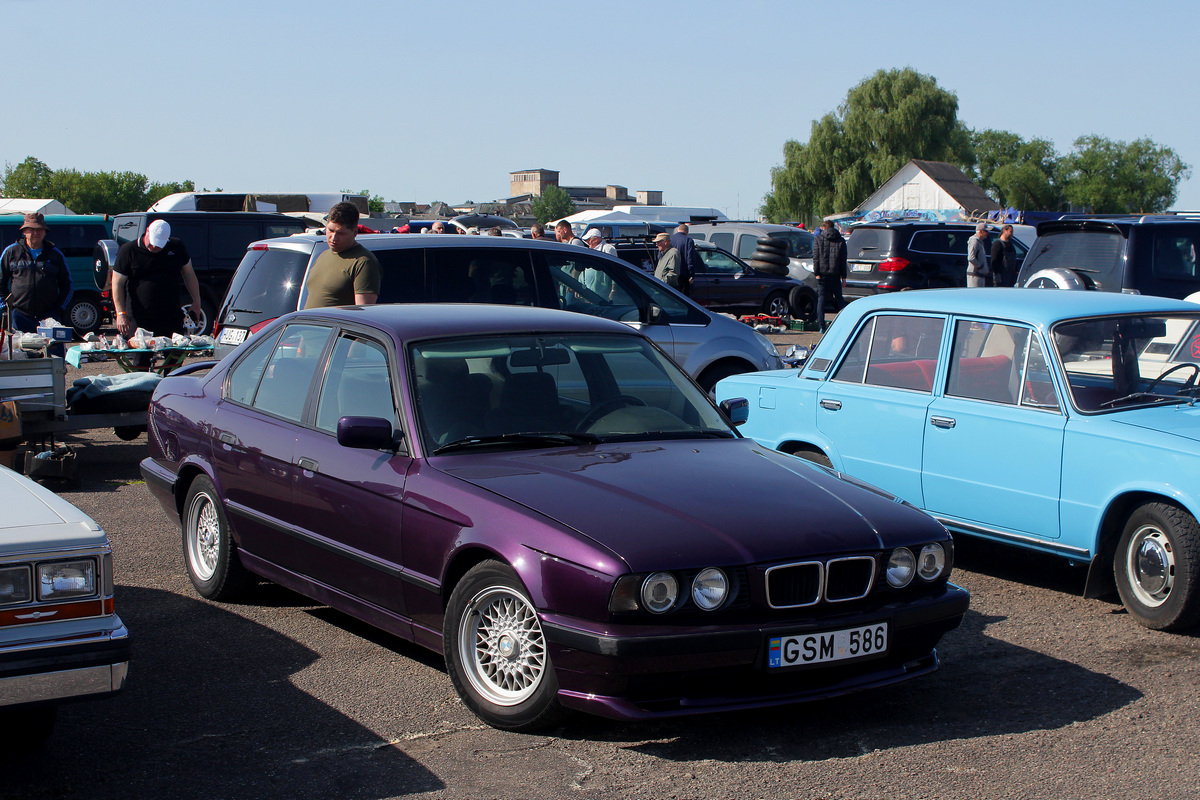 Литва, № GSM 586 — BMW 5 Series (E34) '87-96; Литва — Retro mugė 2023