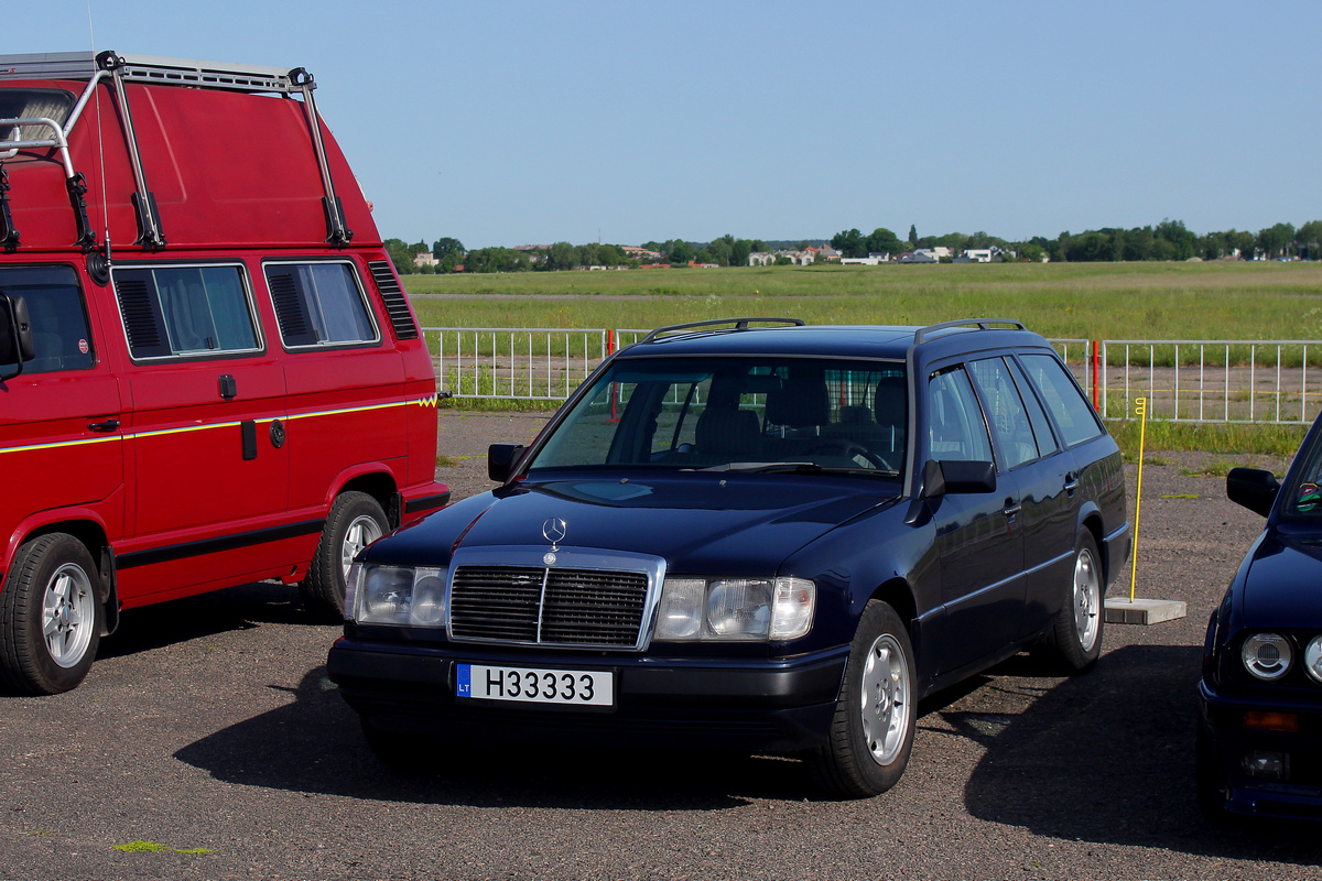 Литва, № H33333 — Mercedes-Benz (S124) '86-96; Литва — Retro mugė 2023