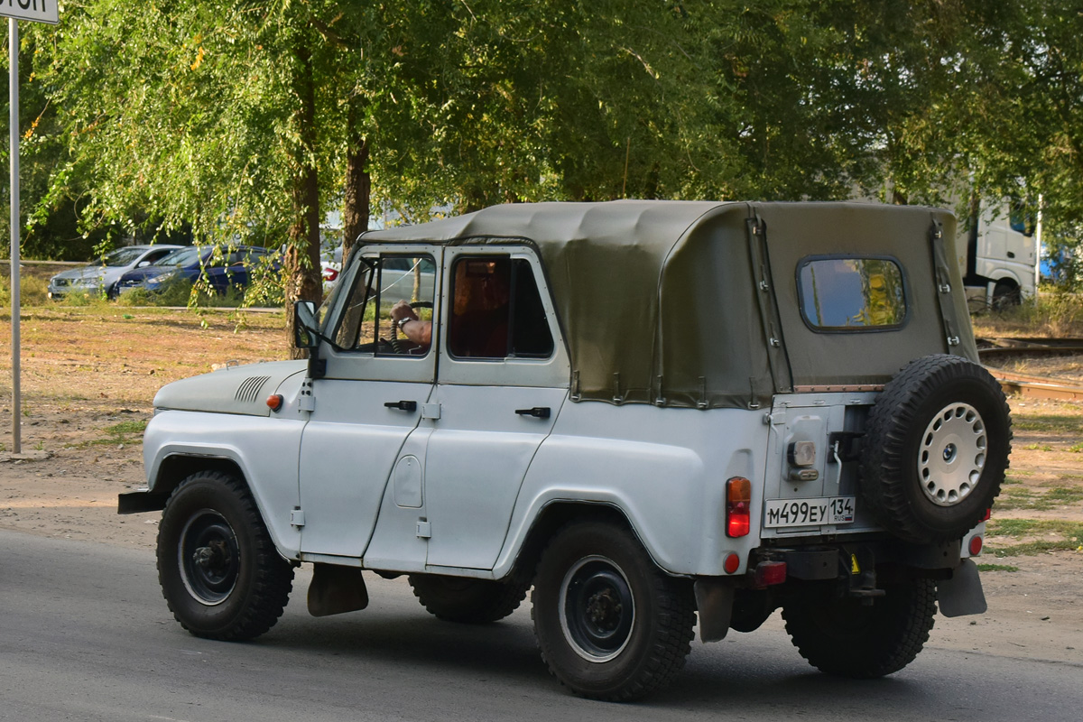 Волгоградская область, № М 499 ЕУ 134 — УАЗ-3151 '85-03