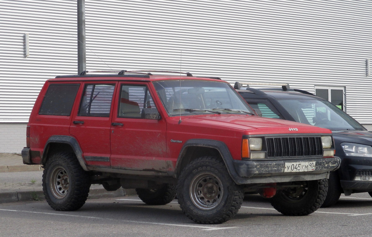 Санкт-Петербург, № У 045 КМ 90 — Jeep Cherokee (XJ) '84-01