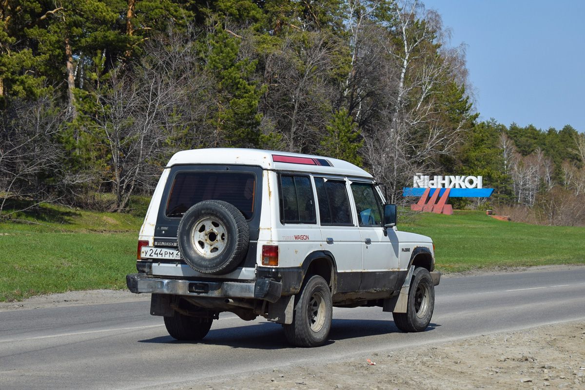 Алтайский край, № У 244 РМ 22 — Mitsubishi Pajero (1G) '82-91