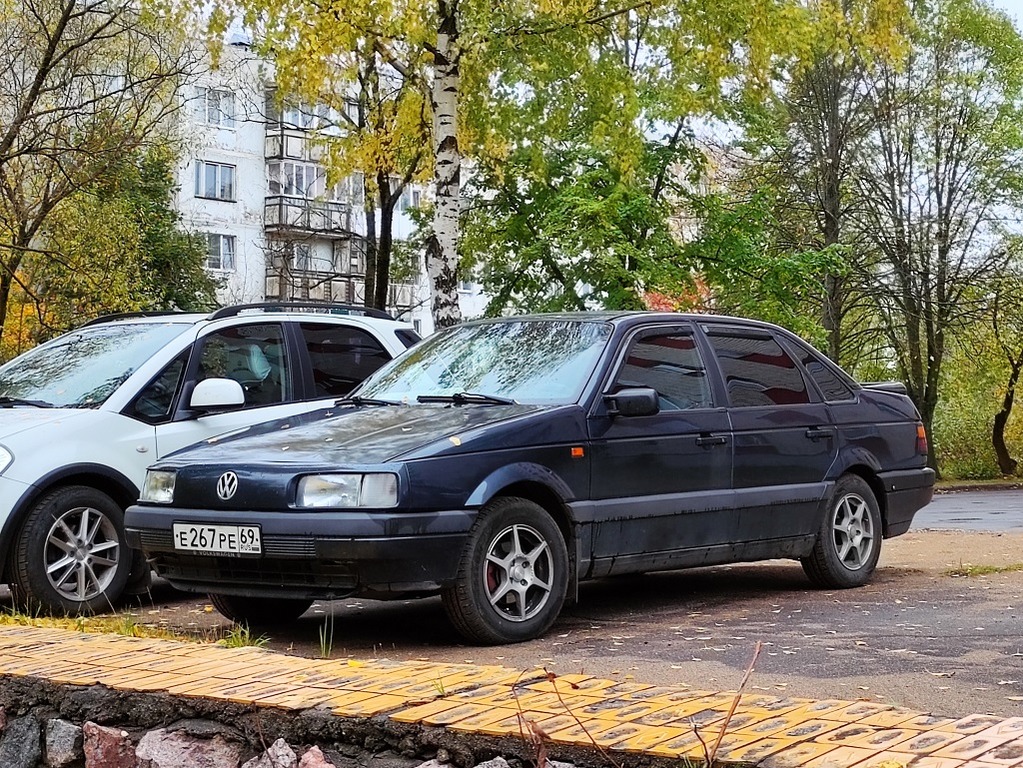 Тверская область, № Е 267 РЕ 69 — Volkswagen Passat (B3) '88-93