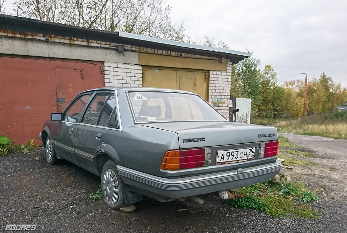 Архангельская область, № А 993 СН 29 — Opel Rekord (E2) '82-86