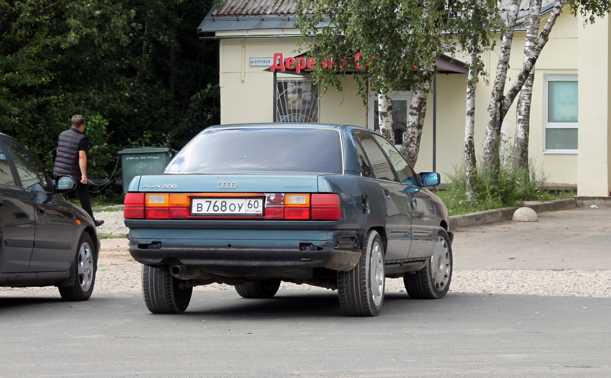 Псковская область, № В 768 ОУ 60 — Audi 200 (C3) '83-91